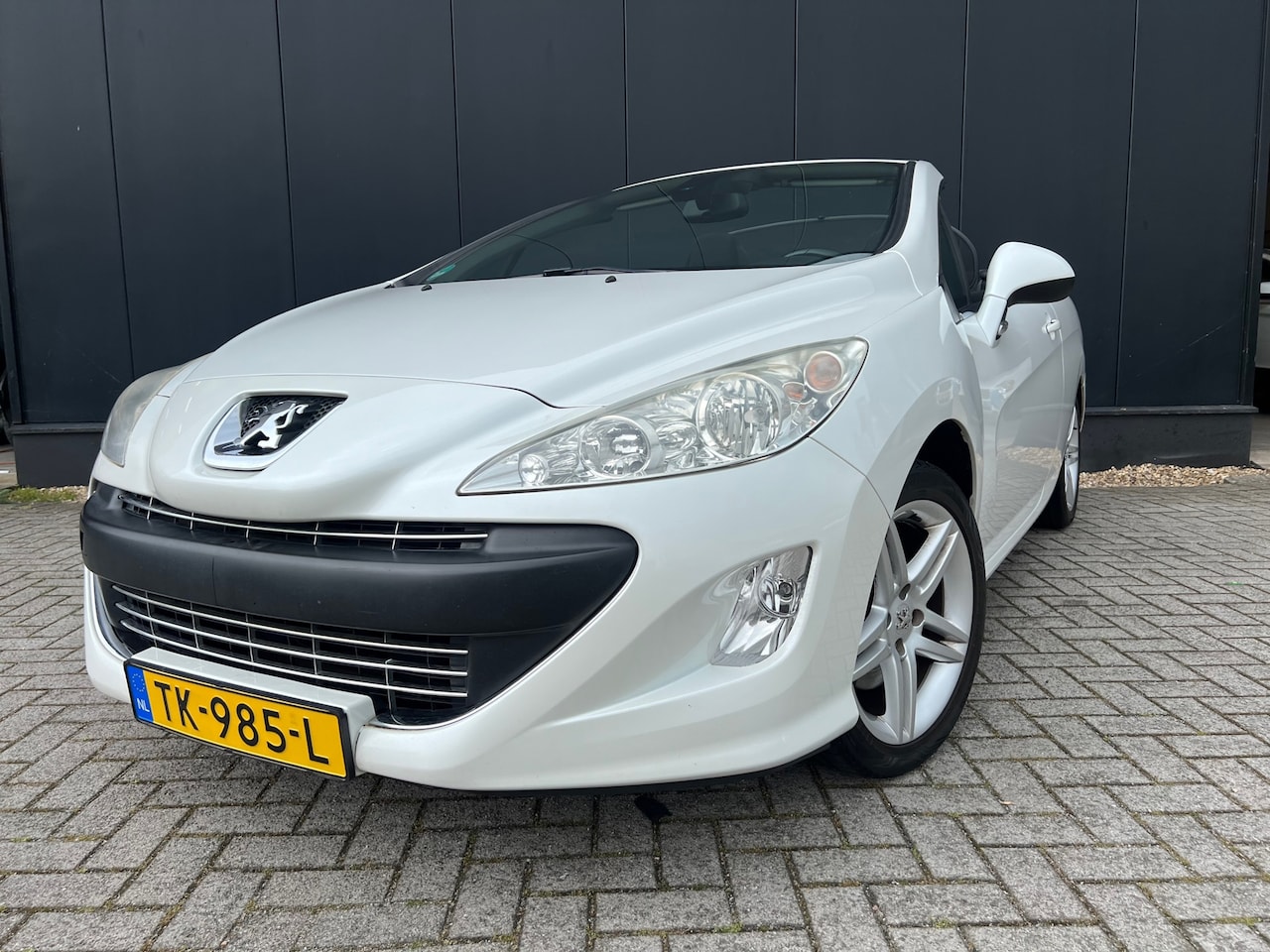 Peugeot 308 CC - 1.6i Sport Pack 2010 Cabrio/17'Lmv/ZrMooi/Apk5-25 - AutoWereld.nl