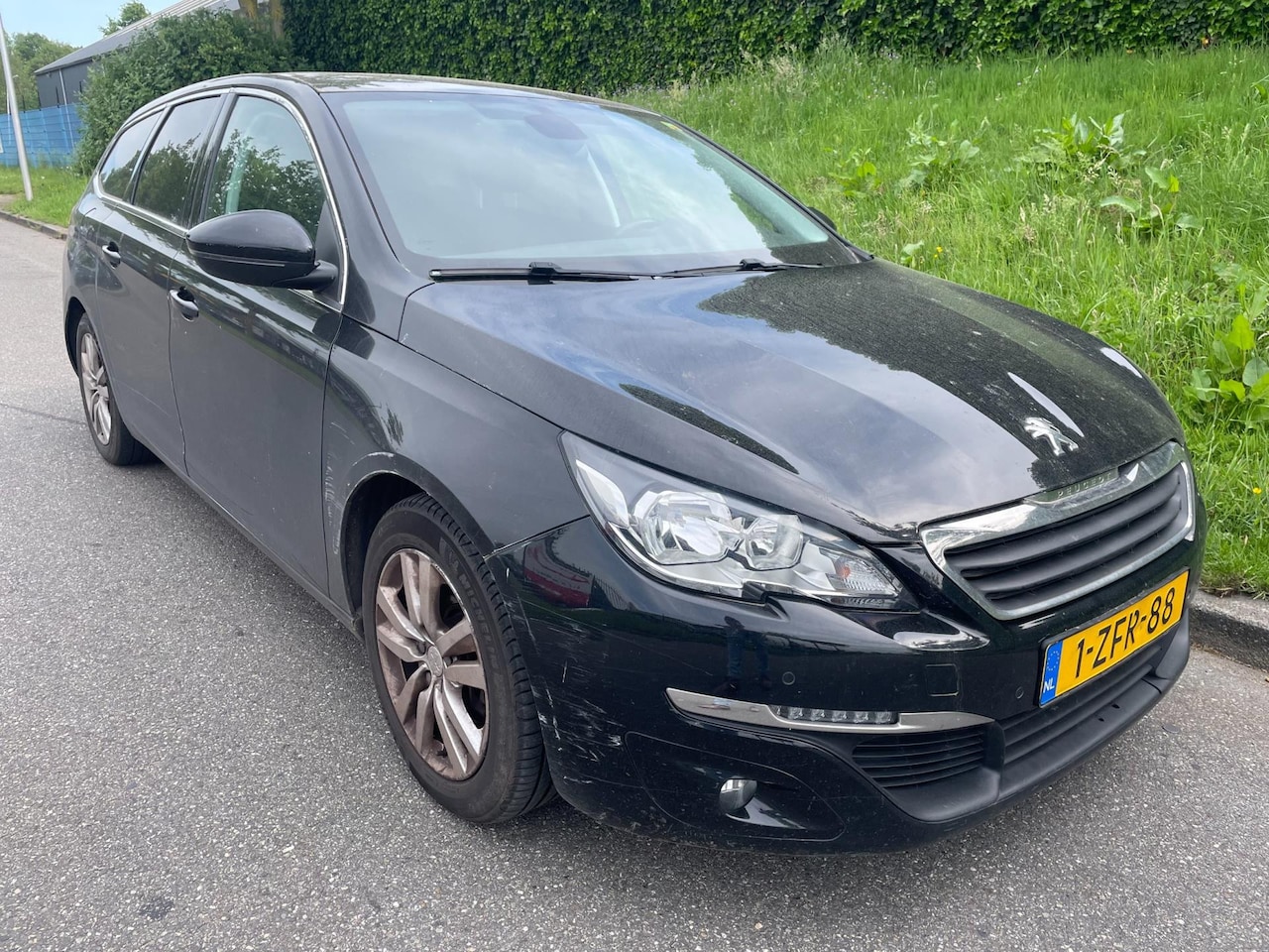 Peugeot 308 SW - 1.6 BlueHDI Navi - Clima - Panoramadak - AutoWereld.nl