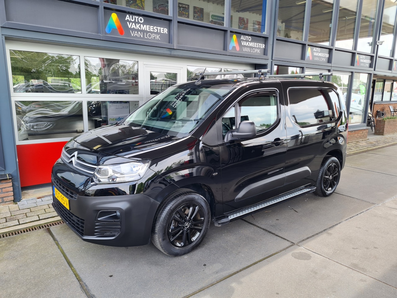 Citroën Berlingo - Van GB 1.5 BlueHDi 75pk L1 Club 1e eign. Trekh. Sidebars Navi Blueth. All-in prijs + 12 mn - AutoWereld.nl