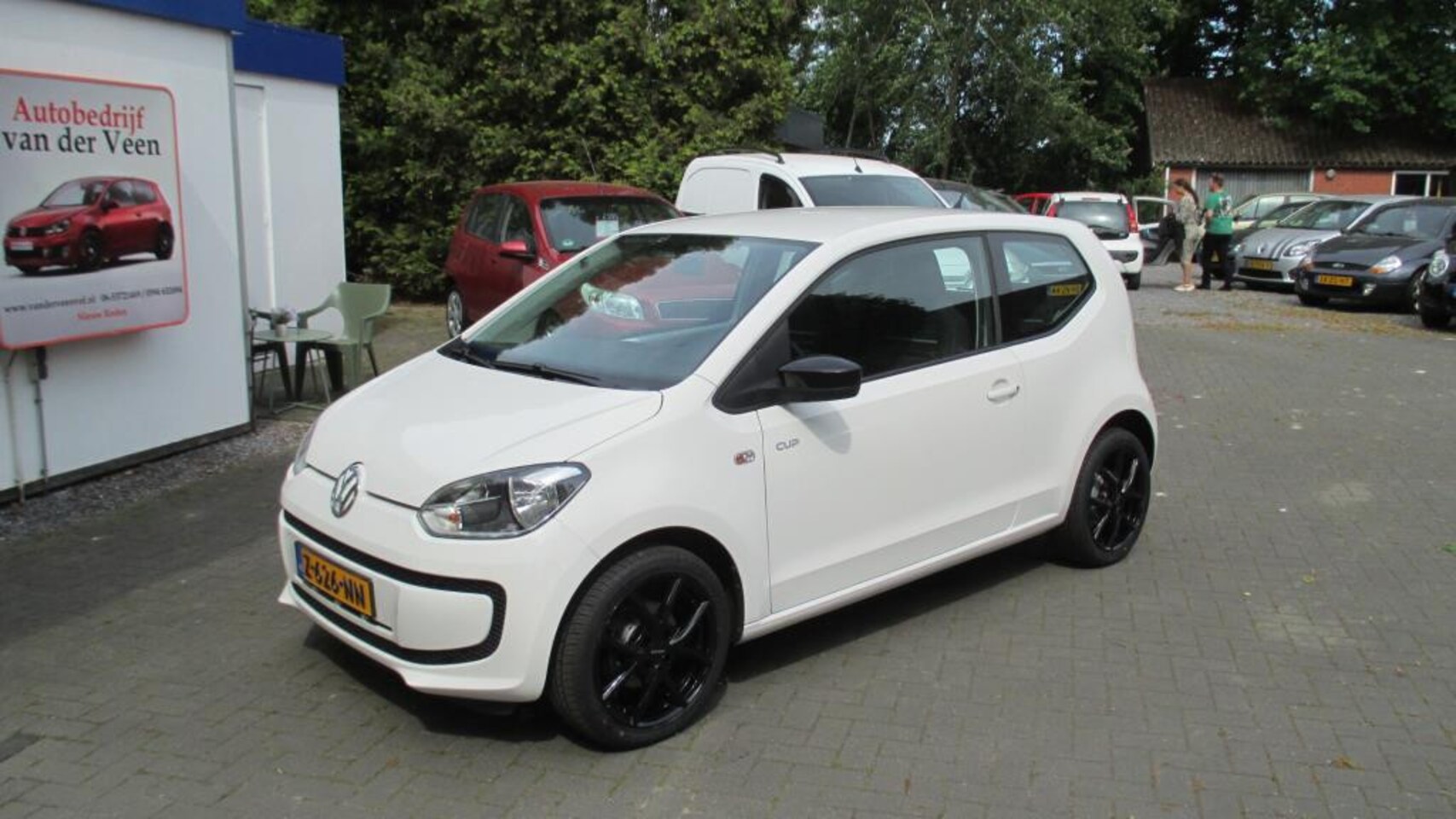 Volkswagen Up! - 1.0 groove up! BlueMotion 1.0 groove up! BlueMotion - AutoWereld.nl