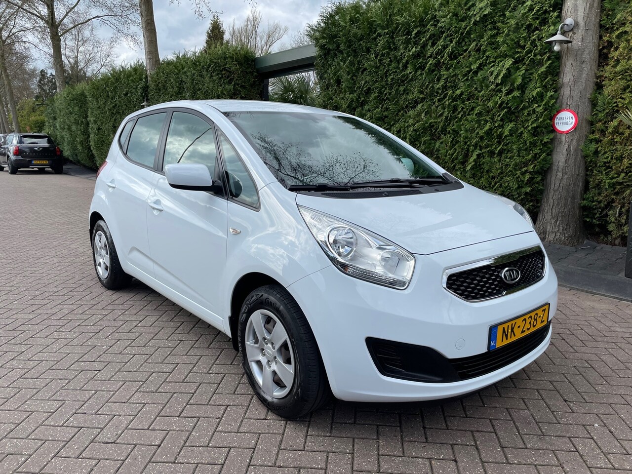 Kia Venga - 1.6 CVVT Comfort Pack AIRCO/NIEUWE APK. - AutoWereld.nl