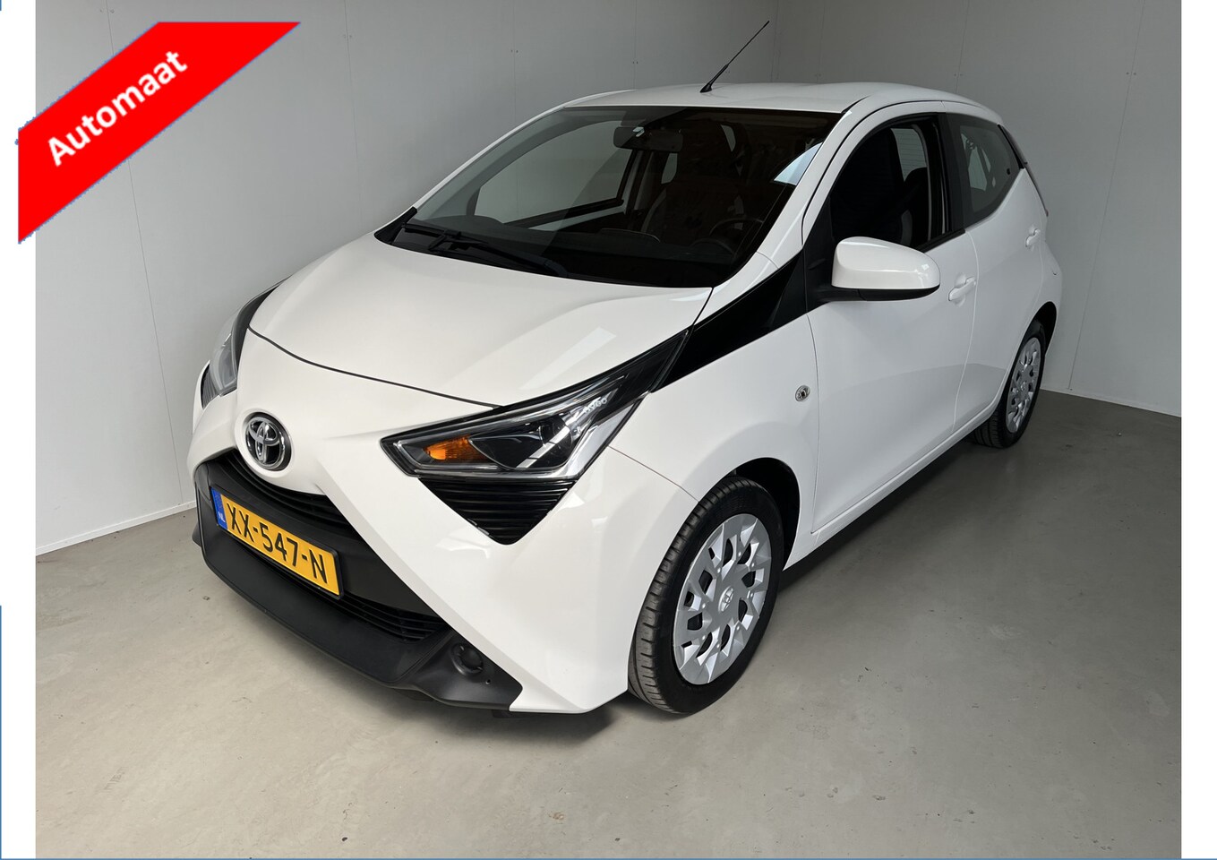 Toyota Aygo - 1.0 VVT-i x-play Automaat Camera NAP - AutoWereld.nl