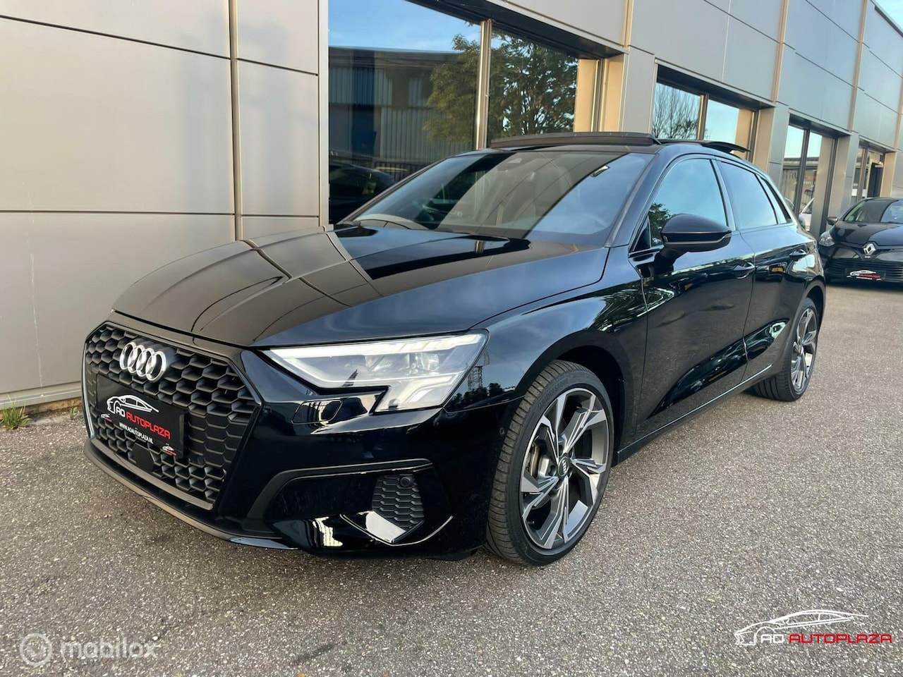 Audi A3 Sportback - 35 TFSI S-Line Pano/Black Line/Matrix/ACC - AutoWereld.nl