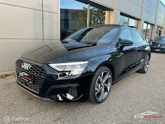 Audi A3 Sportback - 35 TFSI S-Line Pano/Black Line/Matrix/ACC