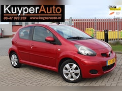 Toyota Aygo - 1.0-12V Aspiration Red 5 DRS AIRCO dealer onderhouden