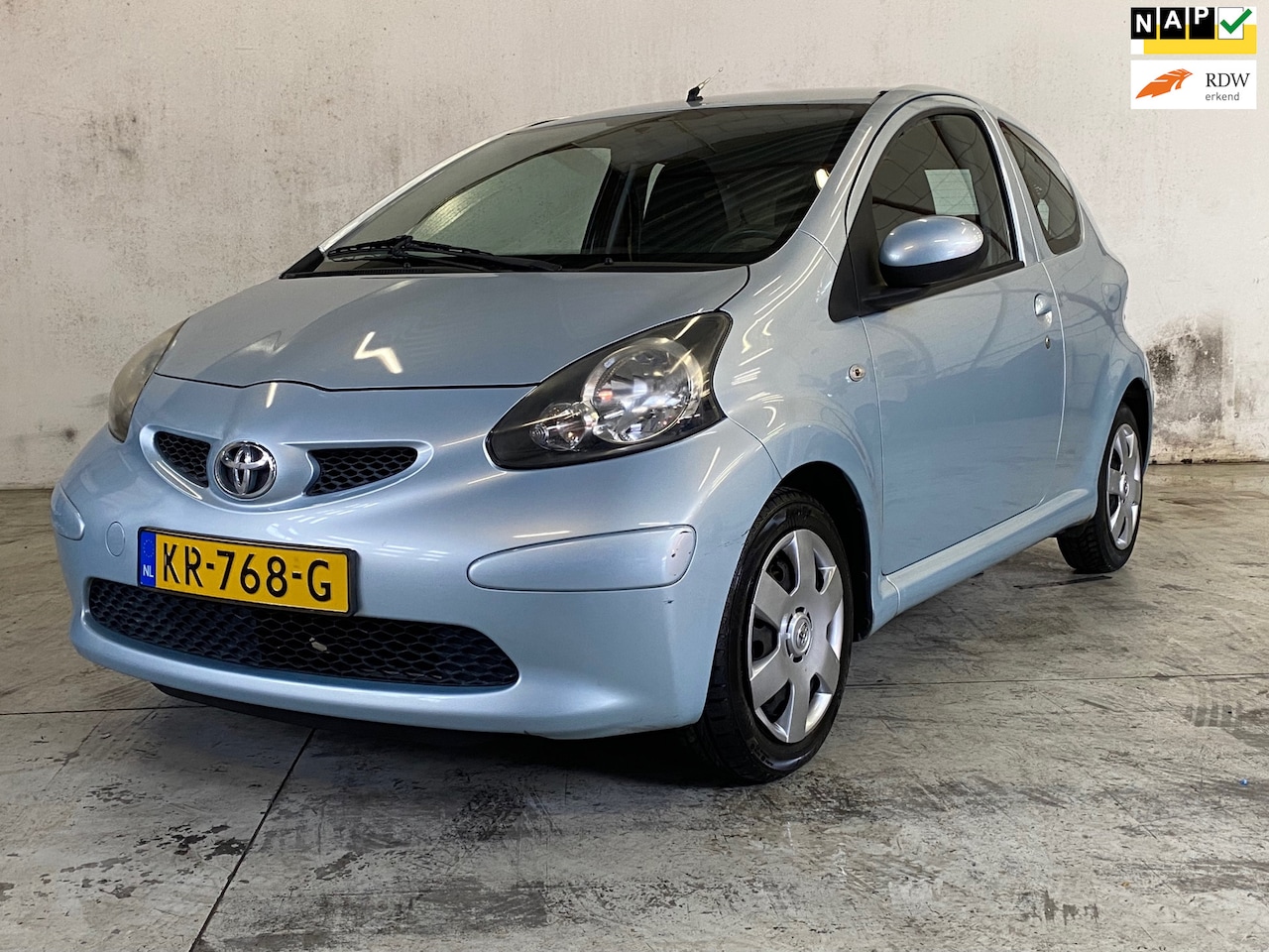 Toyota Aygo - 1.0-12V / Airco / Elektrisch Paket - AutoWereld.nl