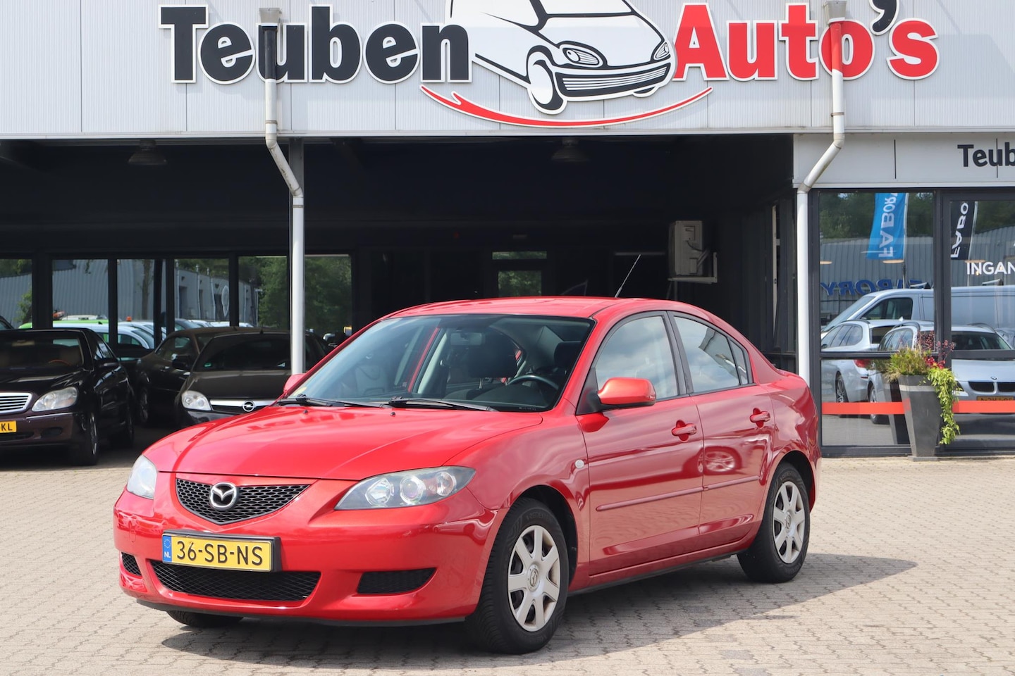 Mazda 3 - 1.6 Touring Airco, Automaat, Trekhaak, Elektrische ramen, - AutoWereld.nl