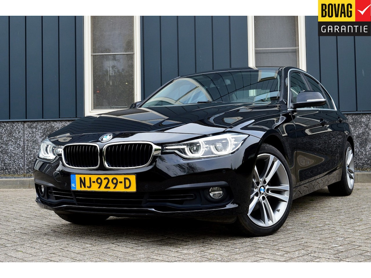 BMW 3-serie - 320i Centennial Executive Rijklaarprijs-Garantie Navigatie Led Airco Sport Interieur - AutoWereld.nl