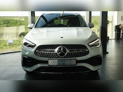 Mercedes-Benz GLA-Klasse - 200 AMG Line AMG | Pano | Distronic | Memory | Dodehoek | Sfeer