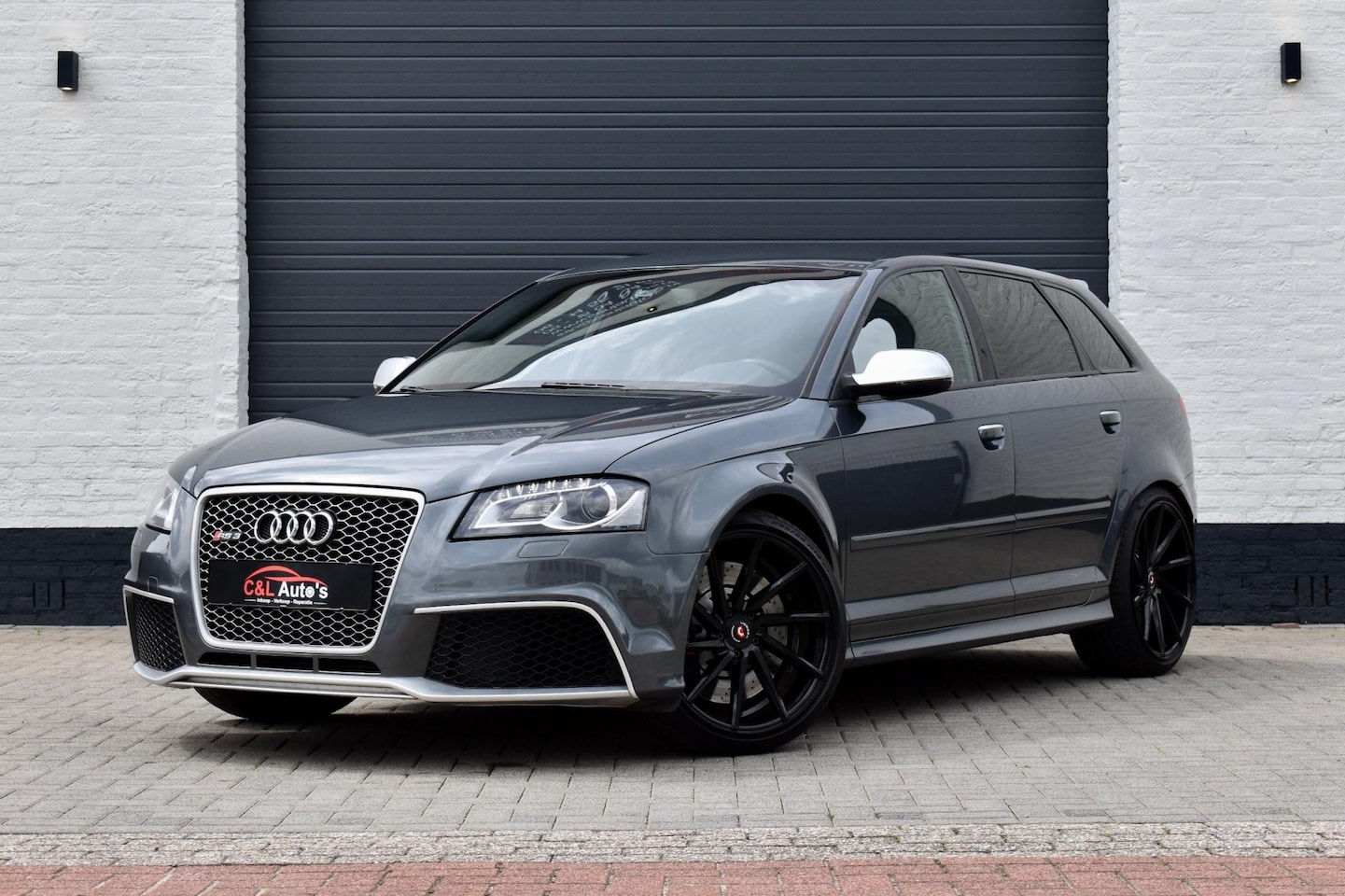 Audi A3 Sportback - 2.5 T RS 3 quattro Pro Line | 19" Vossen | Milltek | - AutoWereld.nl