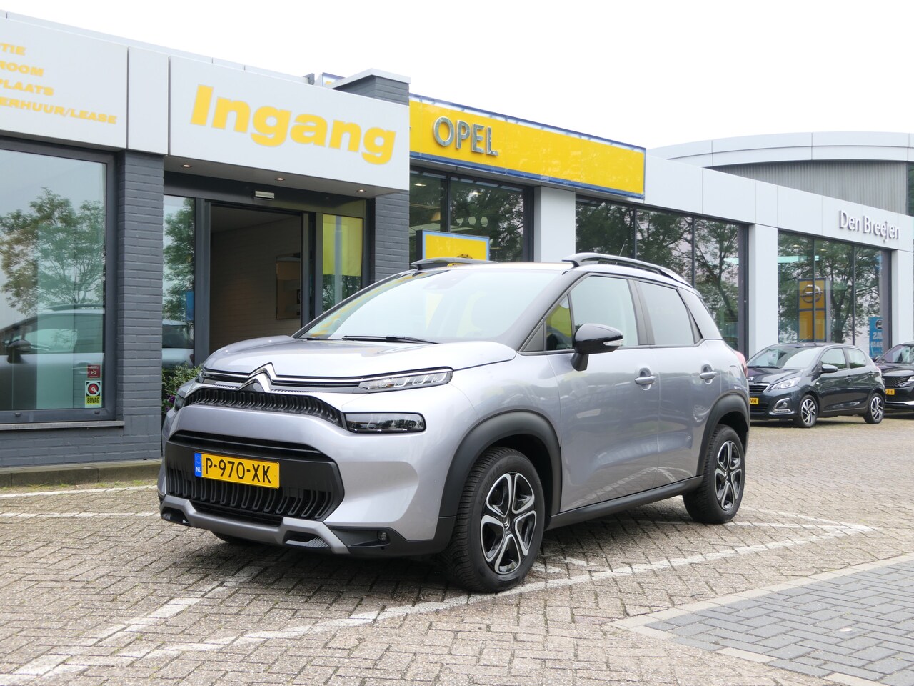 Citroën C3 Aircross - 1.2 Turbo PureTech 110pk Feel | Navigatie | Privacy Glass - AutoWereld.nl