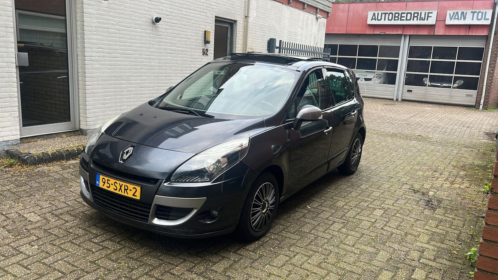 Renault Scénic - 1.4 TCE Parisienne 100.000 DKM PANORAMA DAK BLAUW 2010 - AutoWereld.nl