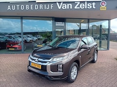 Mitsubishi ASX - 2.0 Automaat, Airco(automatisch) Multimedis systeem, Carplay, Camera, Stoelverwarming, Cru