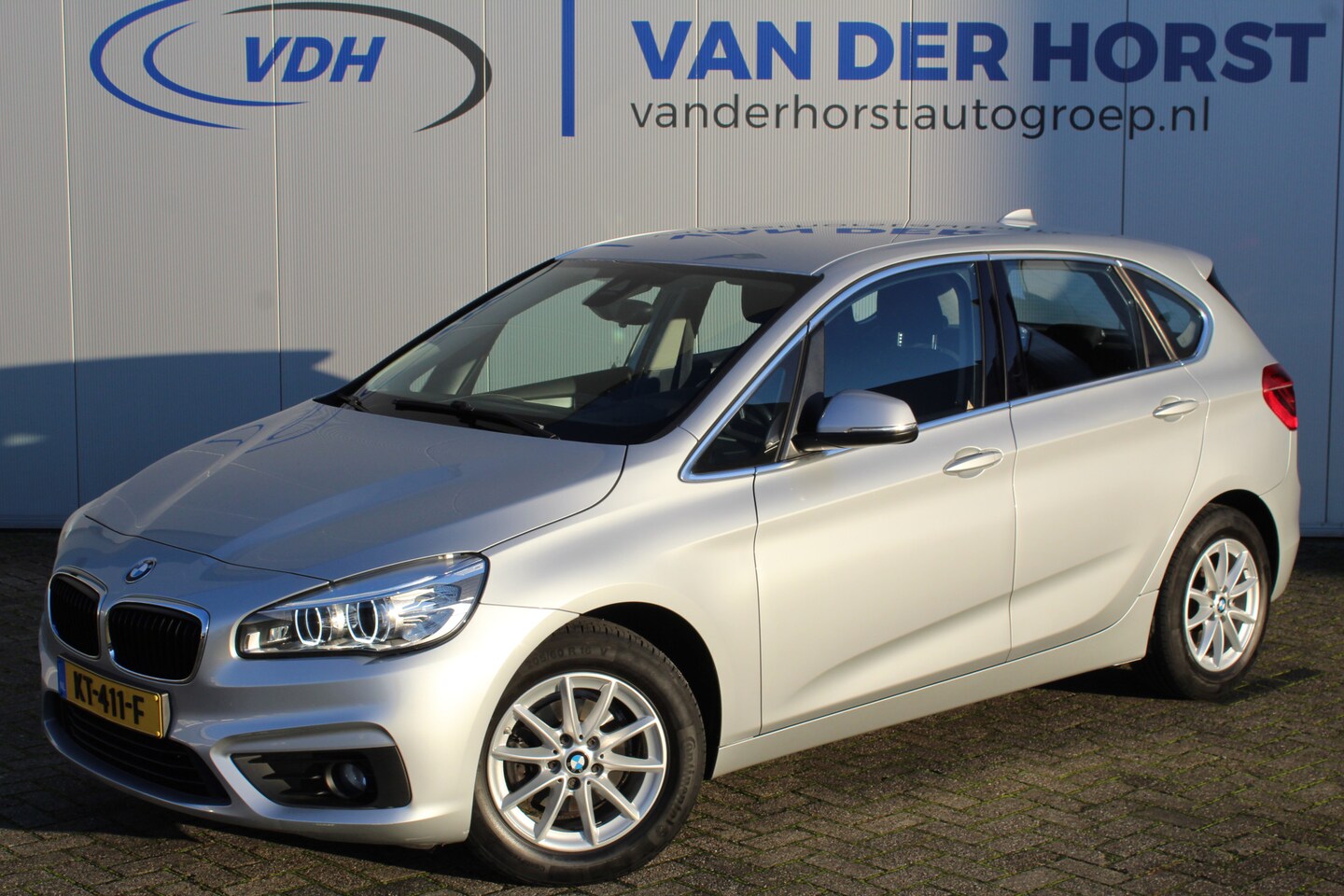 BMW 2-serie Active Tourer - 216i-102pk Centennial Executive. Zeer nette, goed onderhouden en erg fijn rijdende BMW ! V - AutoWereld.nl