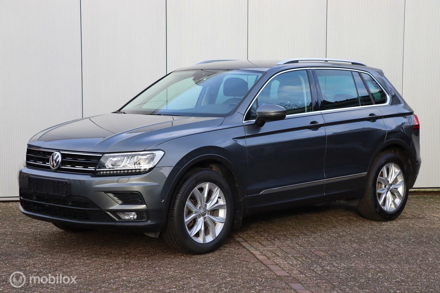 Volkswagen Tiguan - 2.0 TSI - AutoWereld.nl