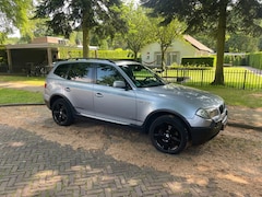 BMW X3 - 3.0i Executive| Automaat| LPG| Youngtimer|Schuifdak|