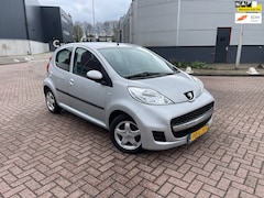 Peugeot 107 - 1.0-12V XS airco AUTOMAAT Navigatie Scherm