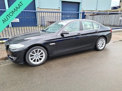 BMW 5-serie - 520 I EXECUTIVE AUT. *CLIMA*NAVI*ALARM*CAMERA*18 INCH