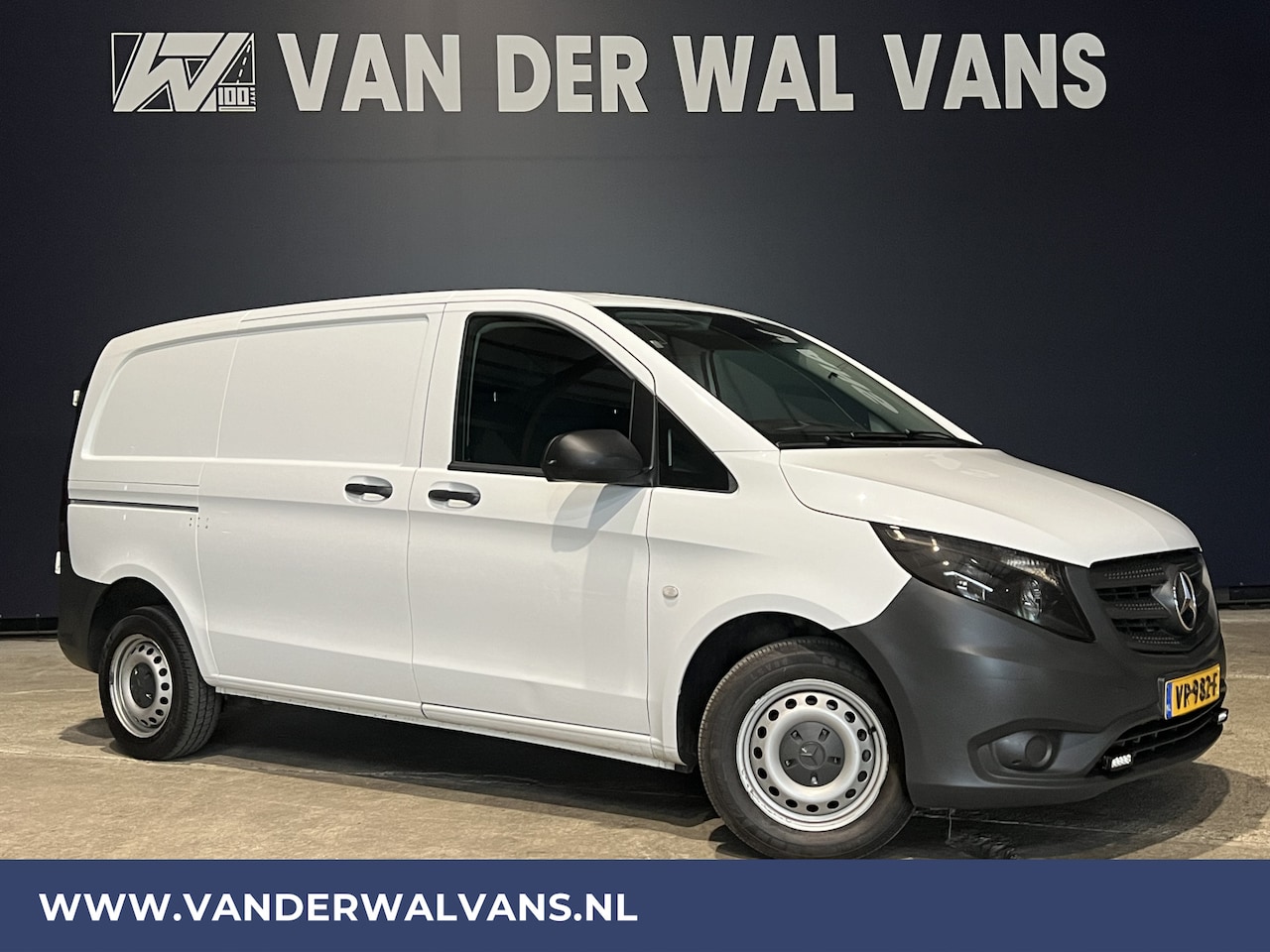 Mercedes-Benz Vito - 111CDI 115pk L1H1 Airco | Cruisecontrol | Trekhaak - AutoWereld.nl