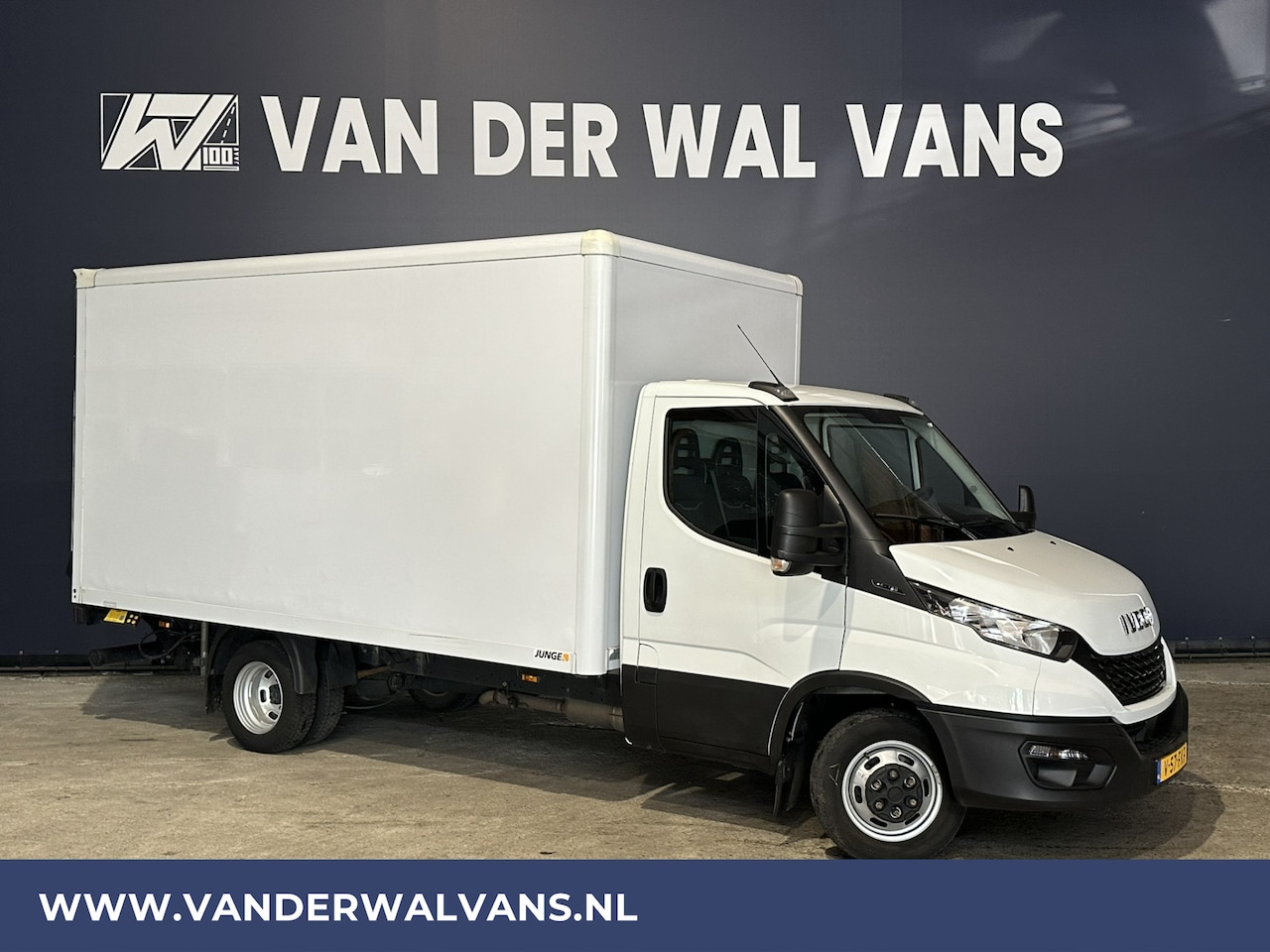 Iveco Daily - 35C16V 156pk Bakwagen Laadklep Euro6 Dubbel Lucht Airco | 995kg laadvermogen Bijrijdersban - AutoWereld.nl