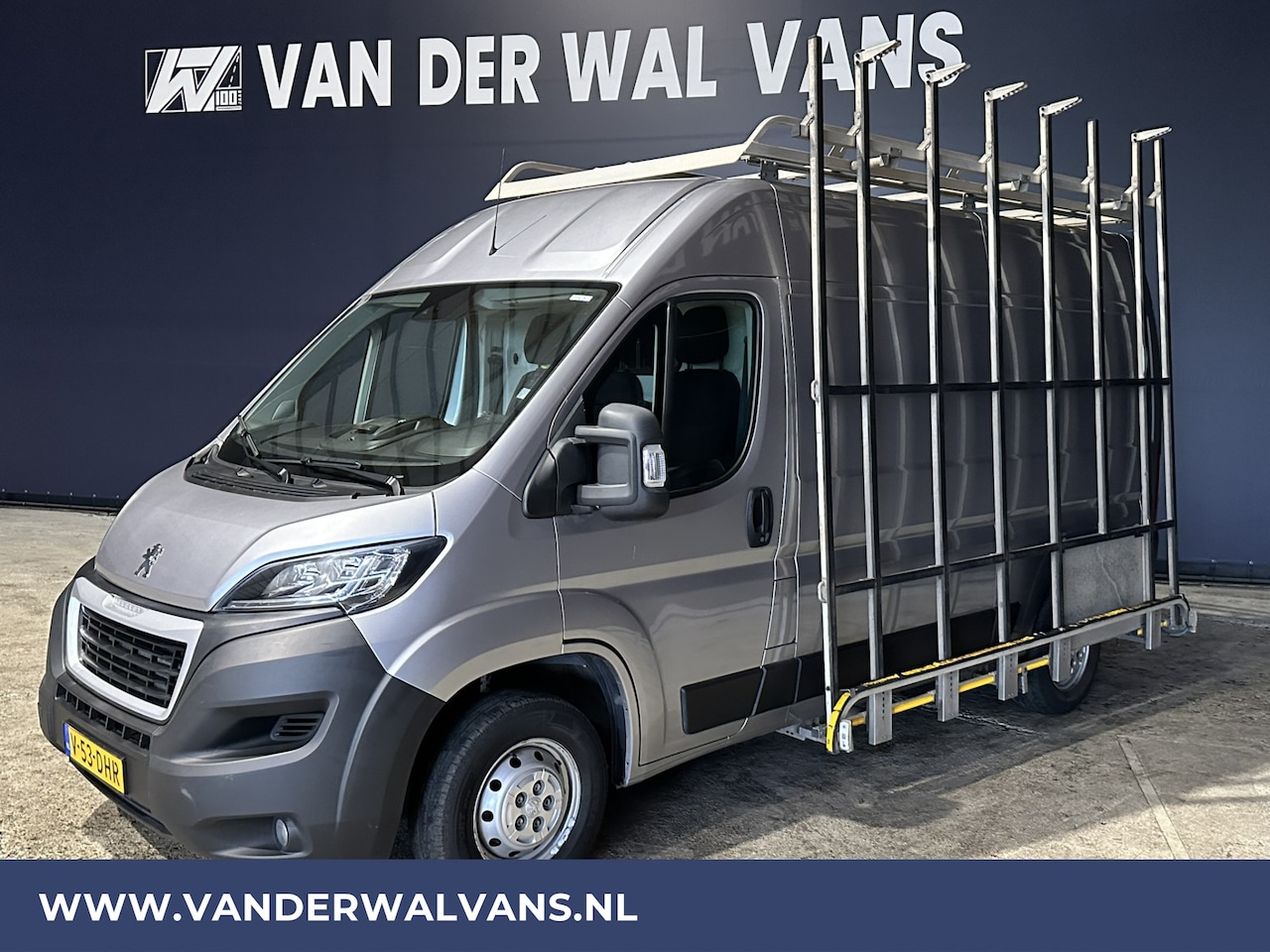 Peugeot Boxer - 2.2BlueHDi 165pk L2H2 Glasresteel Euro6 Airco | Imperiaal | Camera | Navigatie Cruisecontr - AutoWereld.nl