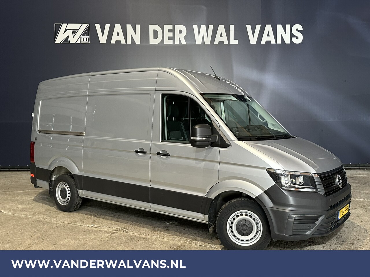 Volkswagen Crafter - 2.0 TDI 141pk L3H3 L2H2 Euro6 Airco | 3000kg trekvermogen | Camera Apple Carplay, Android - AutoWereld.nl