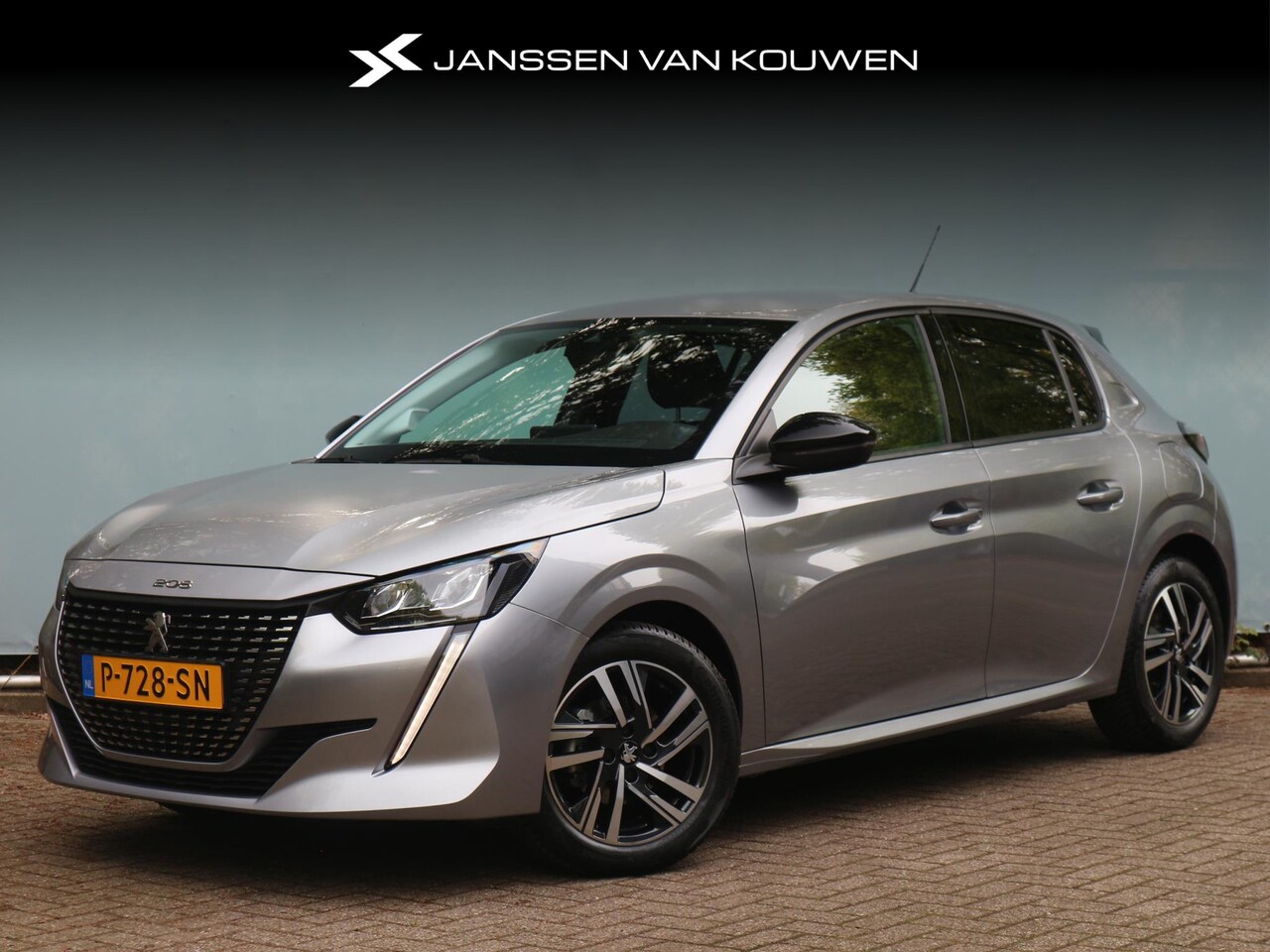 Peugeot 208 - Allure Pack 1.2 75 pk / Digitaal dashboard / Navigatie / Camera - AutoWereld.nl