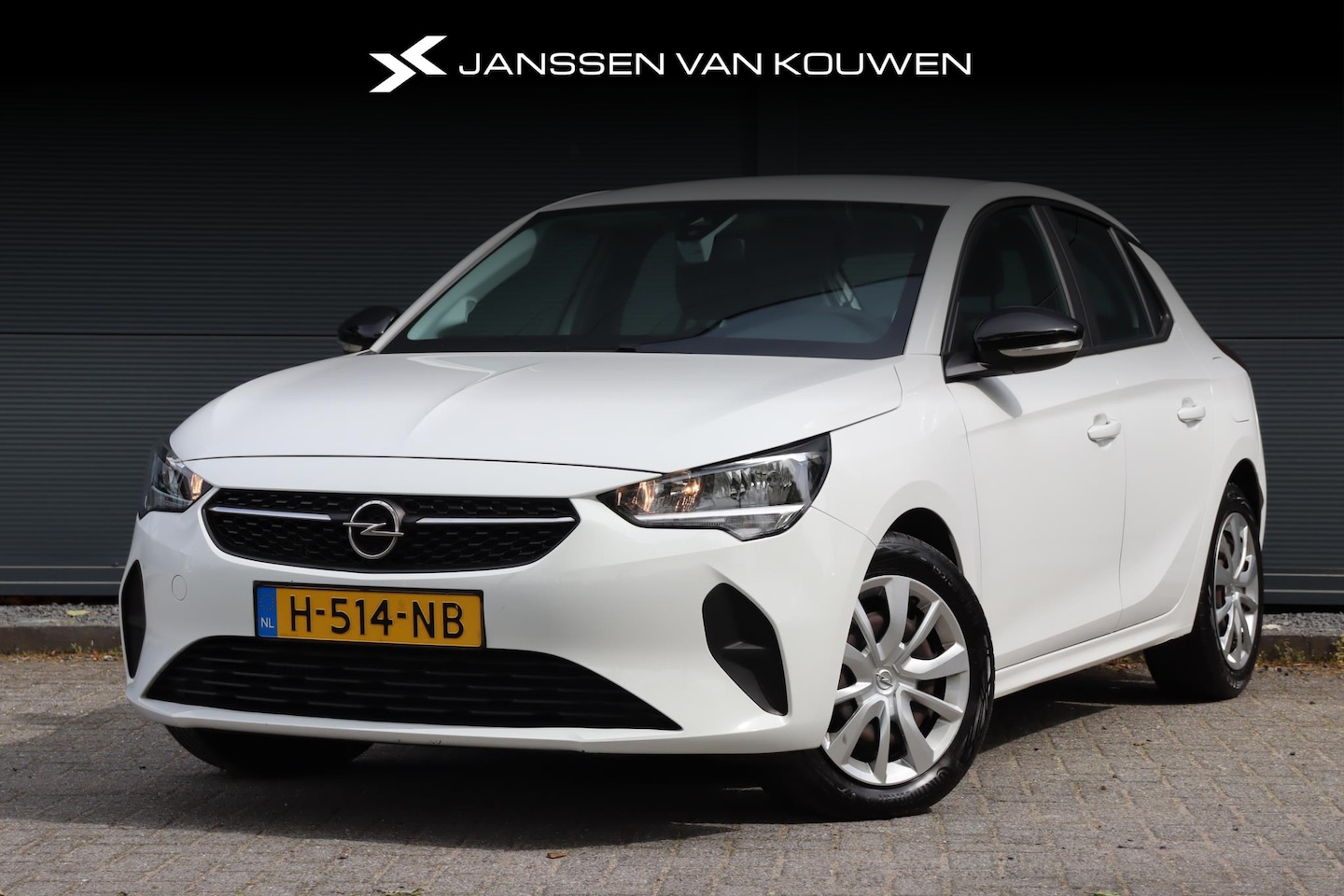 Opel Corsa - Edition 1.2 100 pk / Camera / Navigatie / Apple CarPlay - AutoWereld.nl