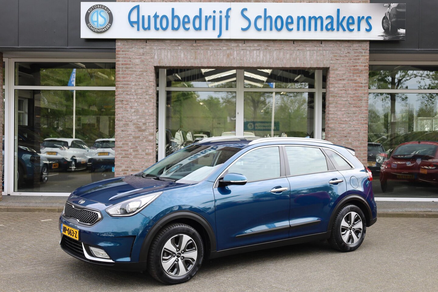 Kia Niro - 1.6 GDi Hybrid First Edition TREKHAAK CAMERA CARPLAY NAP PDC CLIMA HALFLEER CRUISE - AutoWereld.nl