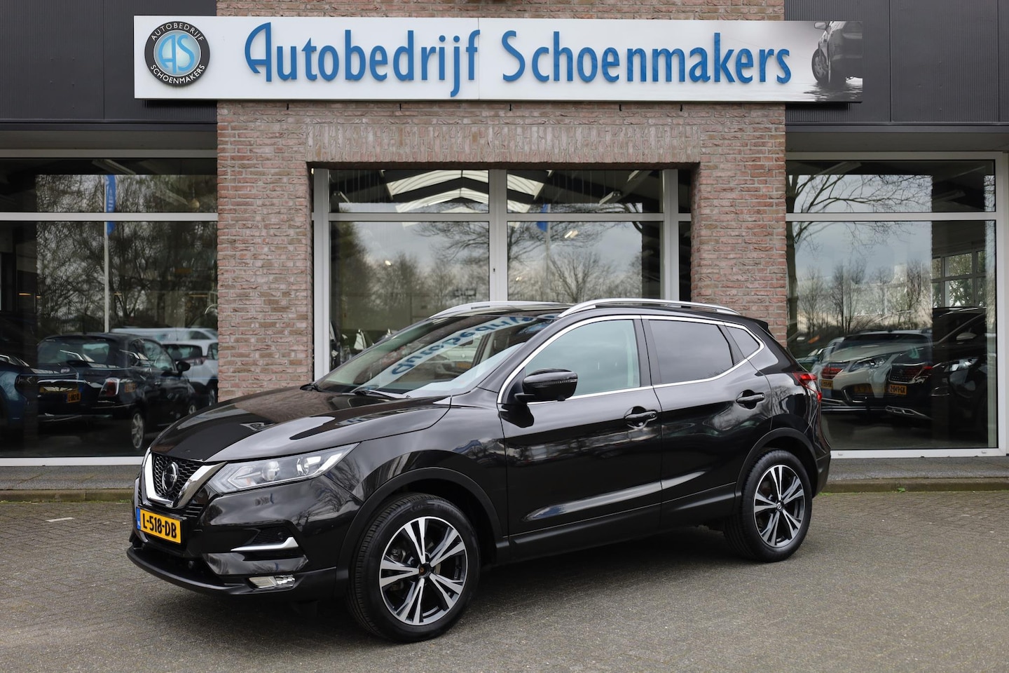 Nissan Qashqai - 1.3 DIG-T N-Connecta 360-CAMERA TREKHAAK PANO CARPLAY NAVI 2xPDC 18"LMV - AutoWereld.nl