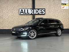 Volkswagen Passat Variant - 1.4 TSI GTE Highline | pano | ACC | Trekhaak | 18 inch