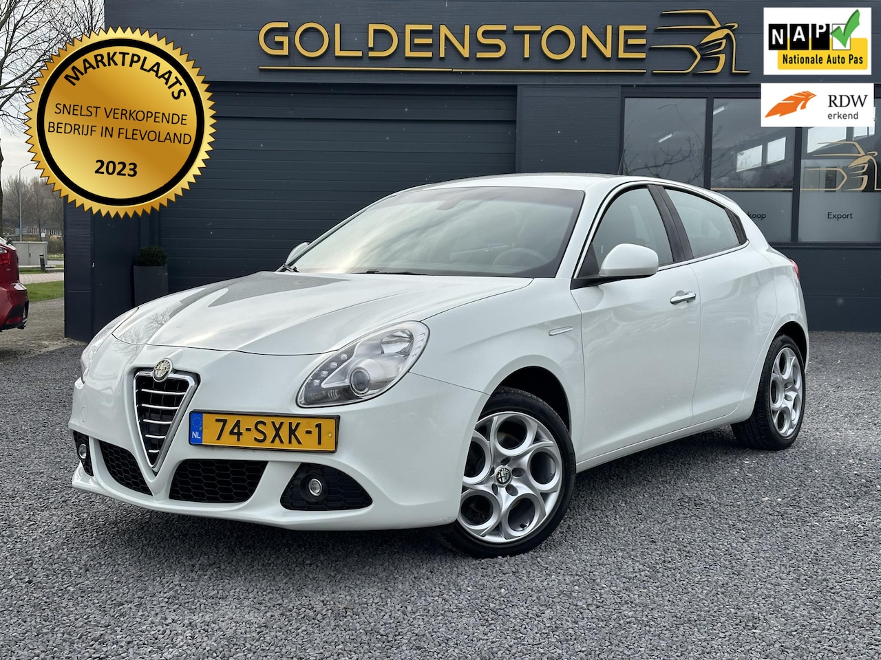 Alfa Romeo Giulietta - 1.4 T Distinctive Automaat,Clima,Cruise,Bluetooth,PDC Achter,LM Velgen,N.A.P,APK tot 06-20 - AutoWereld.nl