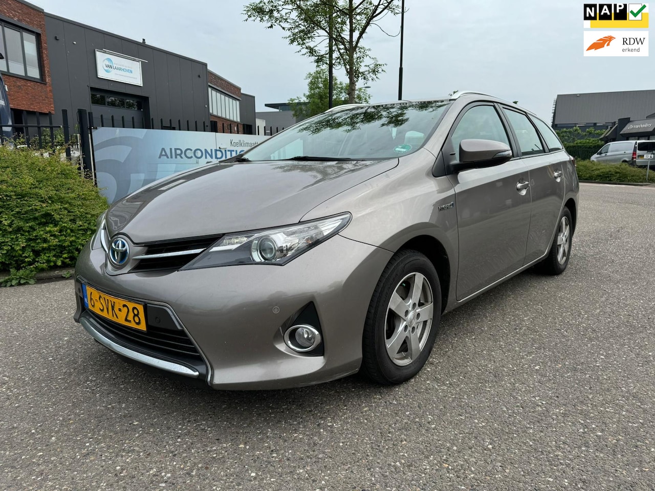 Toyota Auris Touring Sports - 1.8 Hybrid Aspiration 1.8 Hybrid Aspiration - AutoWereld.nl