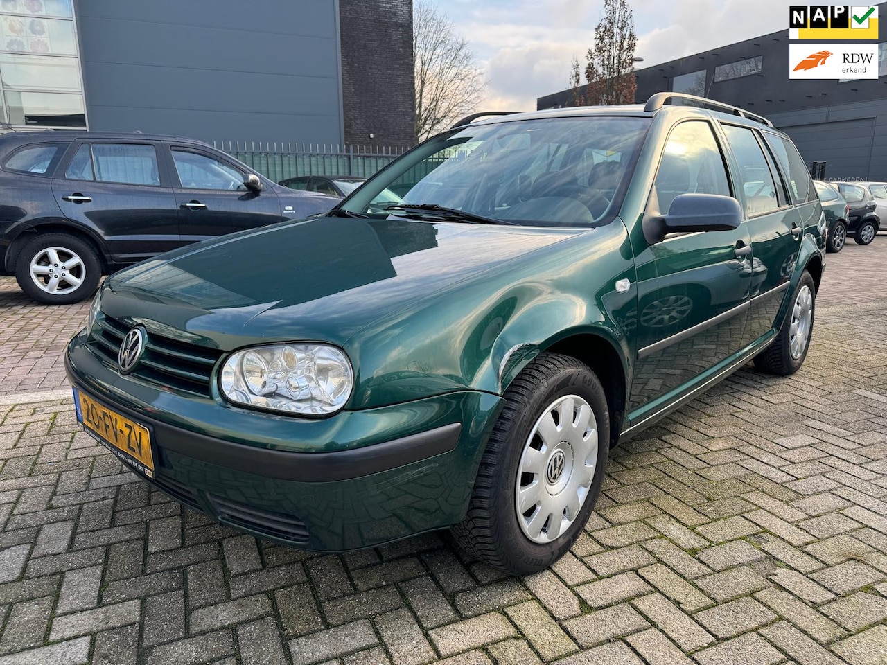 Volkswagen Golf Variant - 1.6 Trendline AUTOMAAT/ECC/NAP - AutoWereld.nl