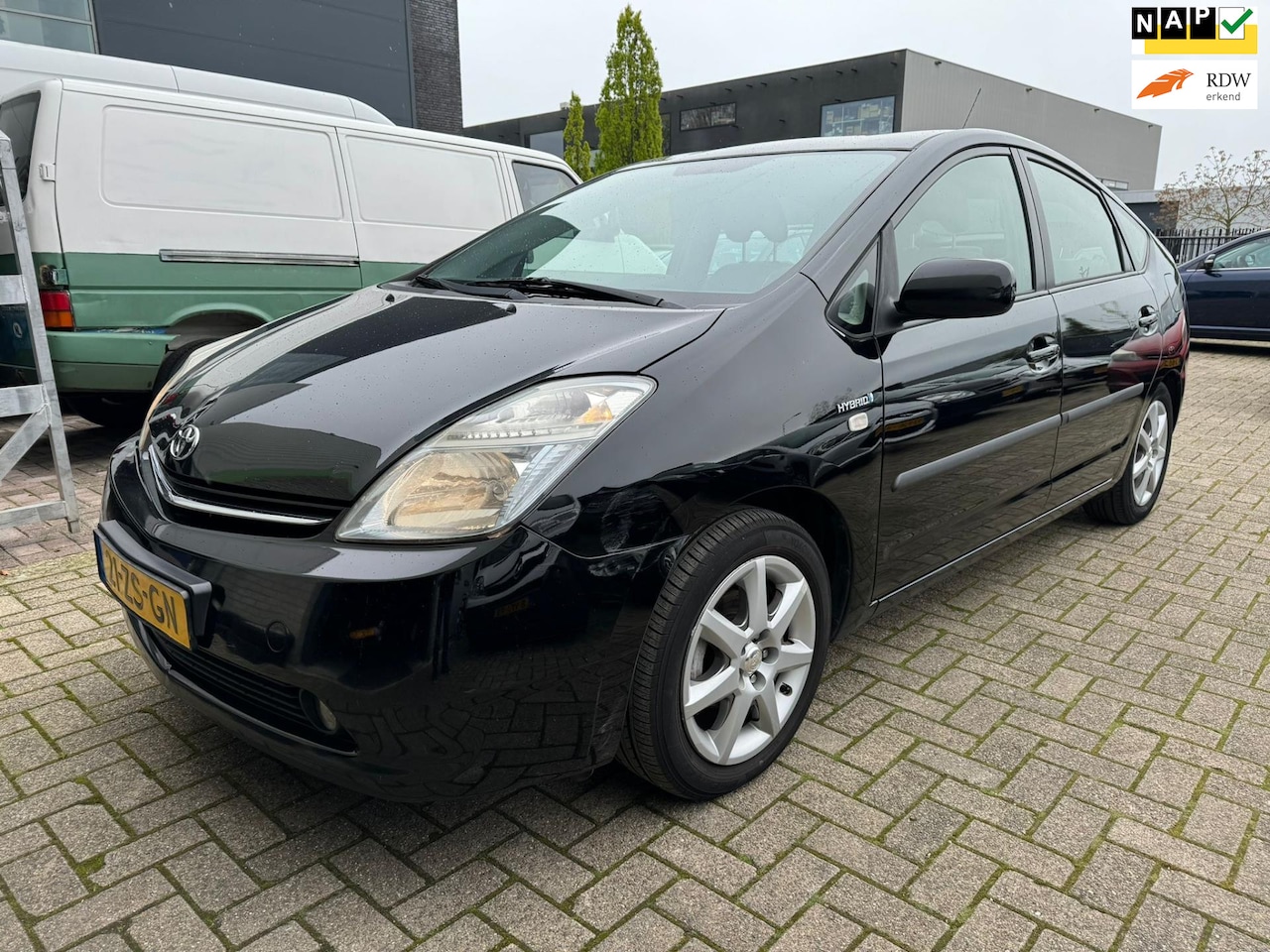 Toyota Prius - 1.5 VVT-i Business Edition Navi/Nap - AutoWereld.nl