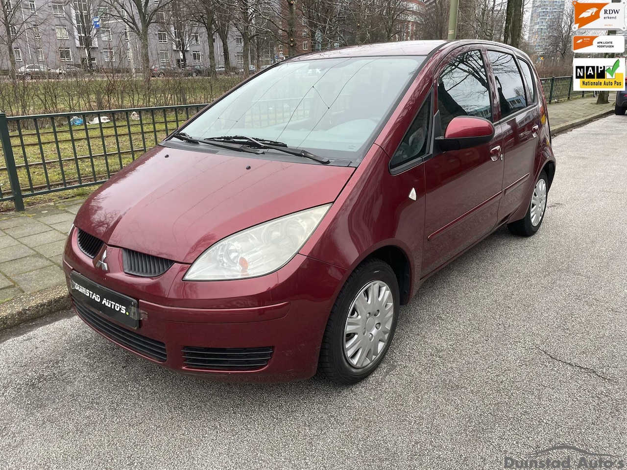 Mitsubishi Colt - 1.3 Invite 5-deurs/Automaat/Airco/Nap/Netjes - AutoWereld.nl