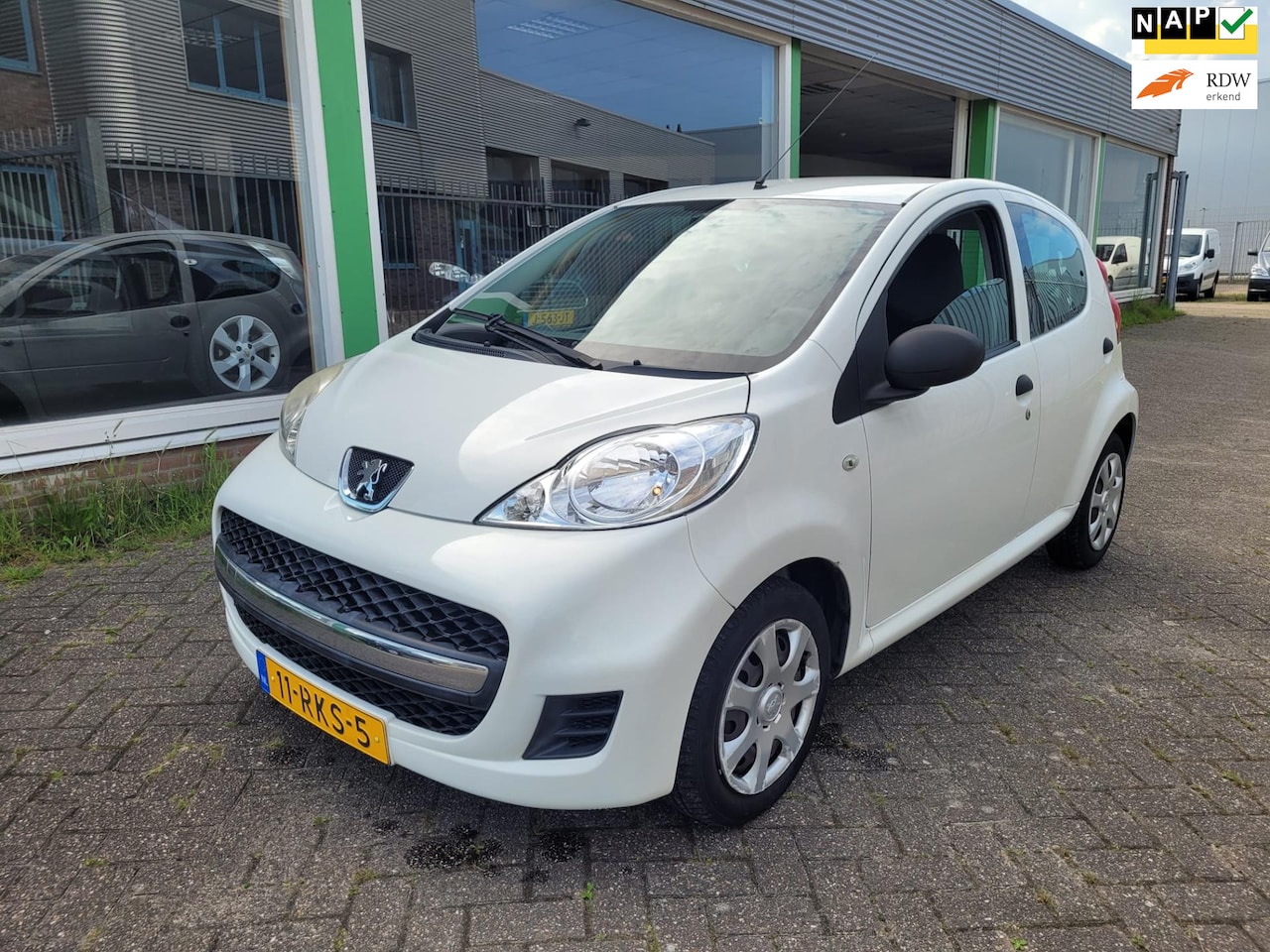 Peugeot 107 - 1.0-12V XR|5-DEURS|AIRCO|CARPLAY OPTIONEEL| - AutoWereld.nl