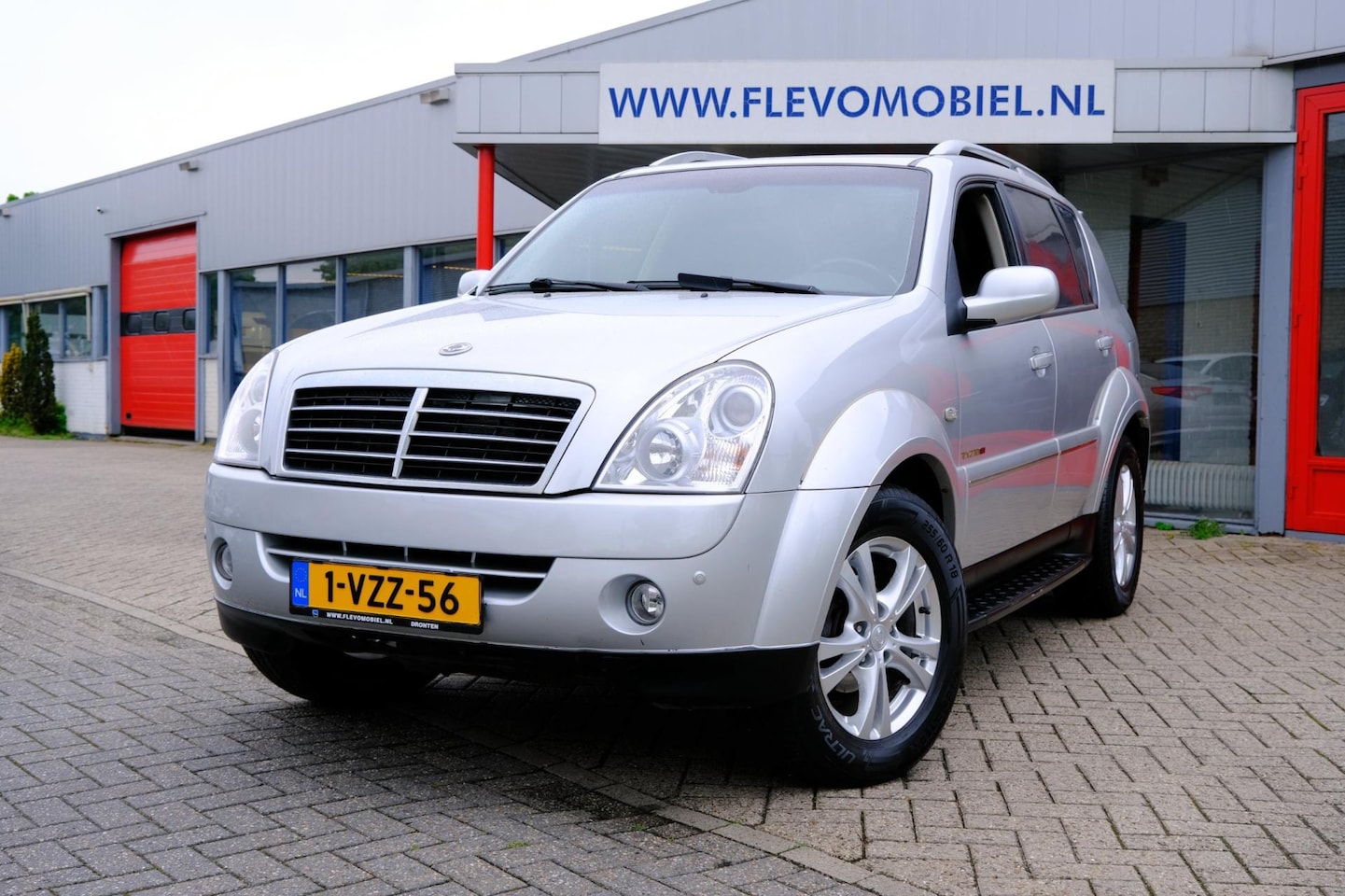 SsangYong Rexton - RX 270 XVT 180pk AWD Quartz Van Aut. Navi|Cllima|LMV|Trekhaak - AutoWereld.nl