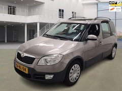 Skoda Roomster - 1.6-16V Scout/INRUILKOOPJE/AUT/PANO/PDC/NAVI