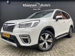 Subaru Forester - 2.0i e-BOXER Premium AWD AUT. | navigatie | trekhaak | panoramadak | eyesight | 8400 KM