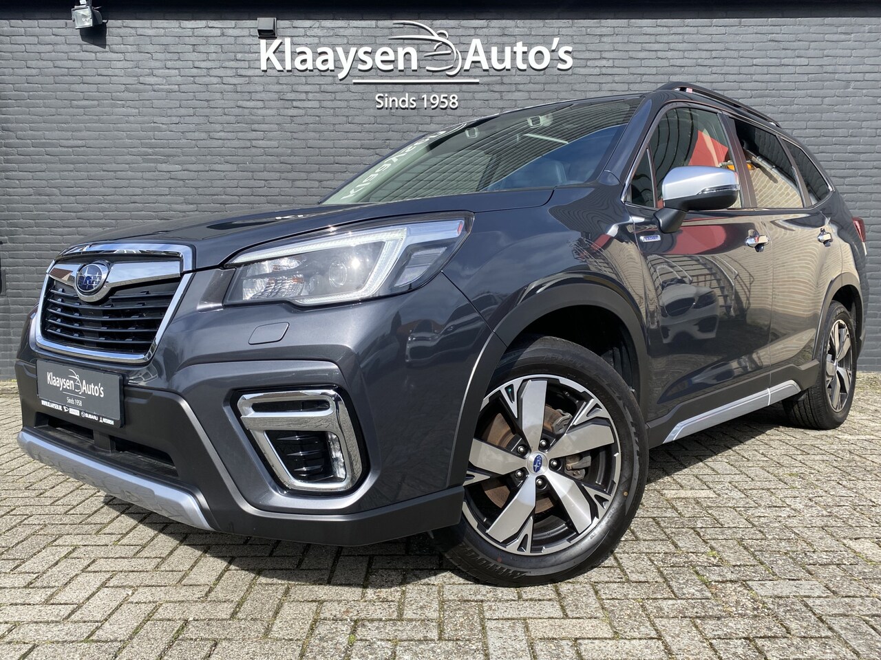 Subaru Forester - 2.0i e-BOXER Premium AWD AUT. | navigatie | panoramadak | leder interieur | camera | 7768 - AutoWereld.nl