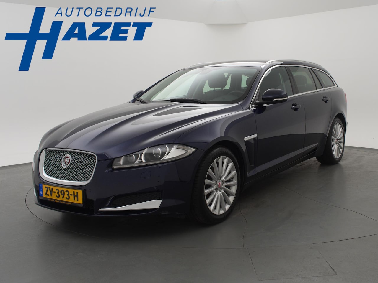 Jaguar XF Sportbrake - 2.2D S 200 PK AUT8 + CAMERA / TREKHAAK - AutoWereld.nl