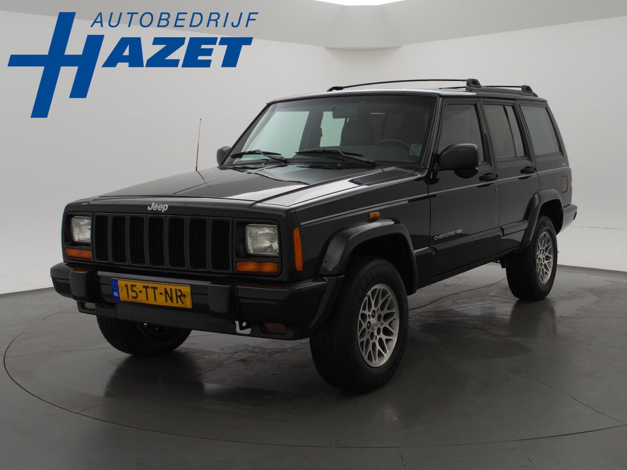 Jeep Cherokee - 4.0i 4X4 AUT. LIMITED + LEDER / 3250 KG TREKHAAK - AutoWereld.nl