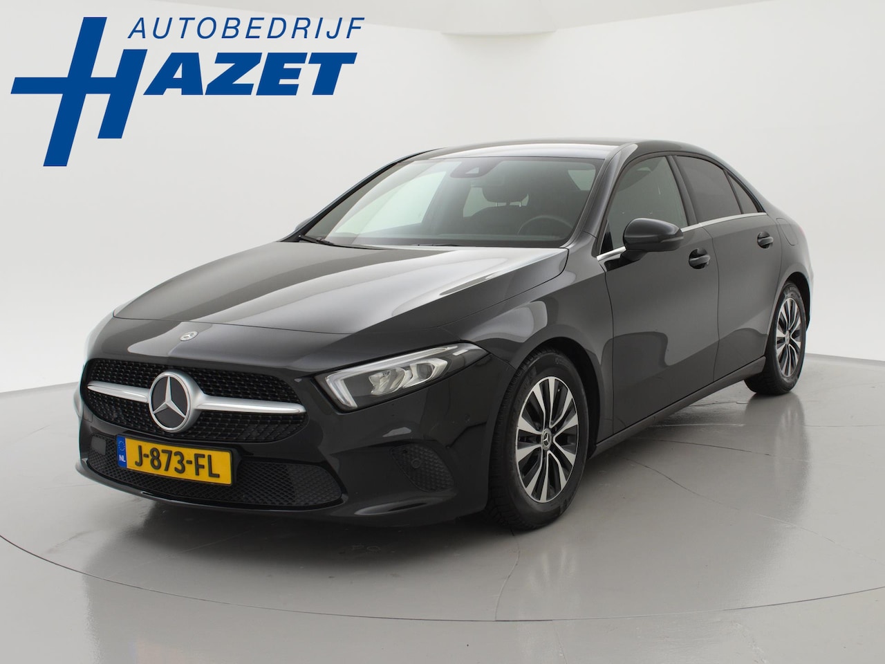 Mercedes-Benz A-klasse - 200 SEDAN 163 PK AUT. WIDESCREEN MBUX / CAMERA / STOELVERW / CARPLAY - AutoWereld.nl