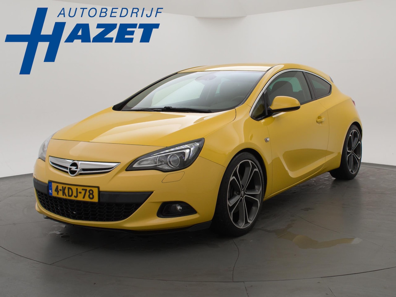 Opel Astra GTC - 1.4 TURBO 140 PK SPORT + LEDER SPORTINTERIEUR / 20 INCH LMV / NAVIGATIE - AutoWereld.nl