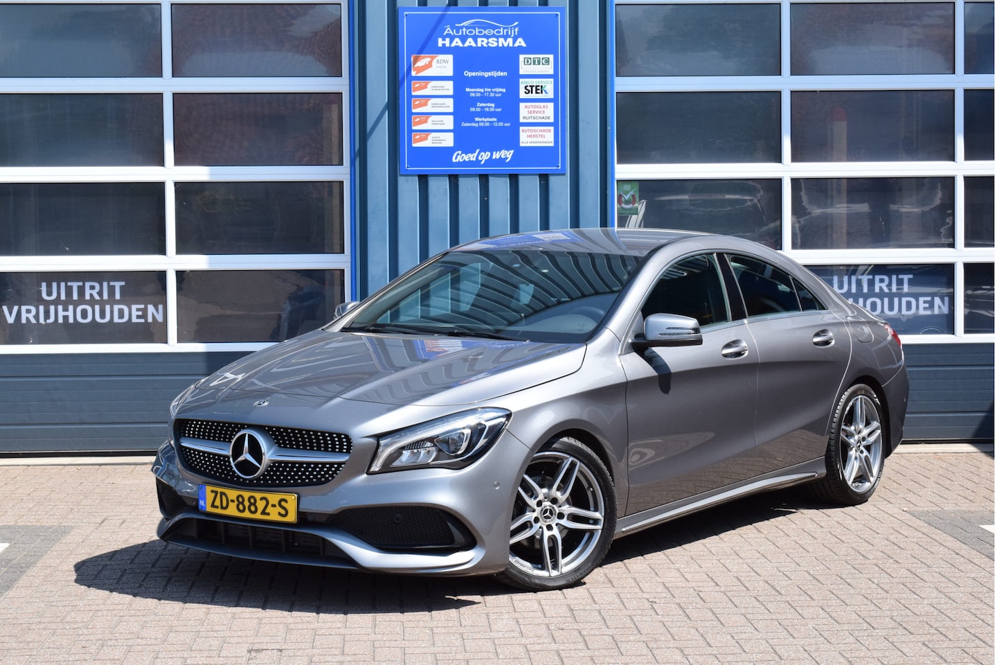 Mercedes-Benz CLA-Klasse - AMG LINE Automaat 180 - AutoWereld.nl