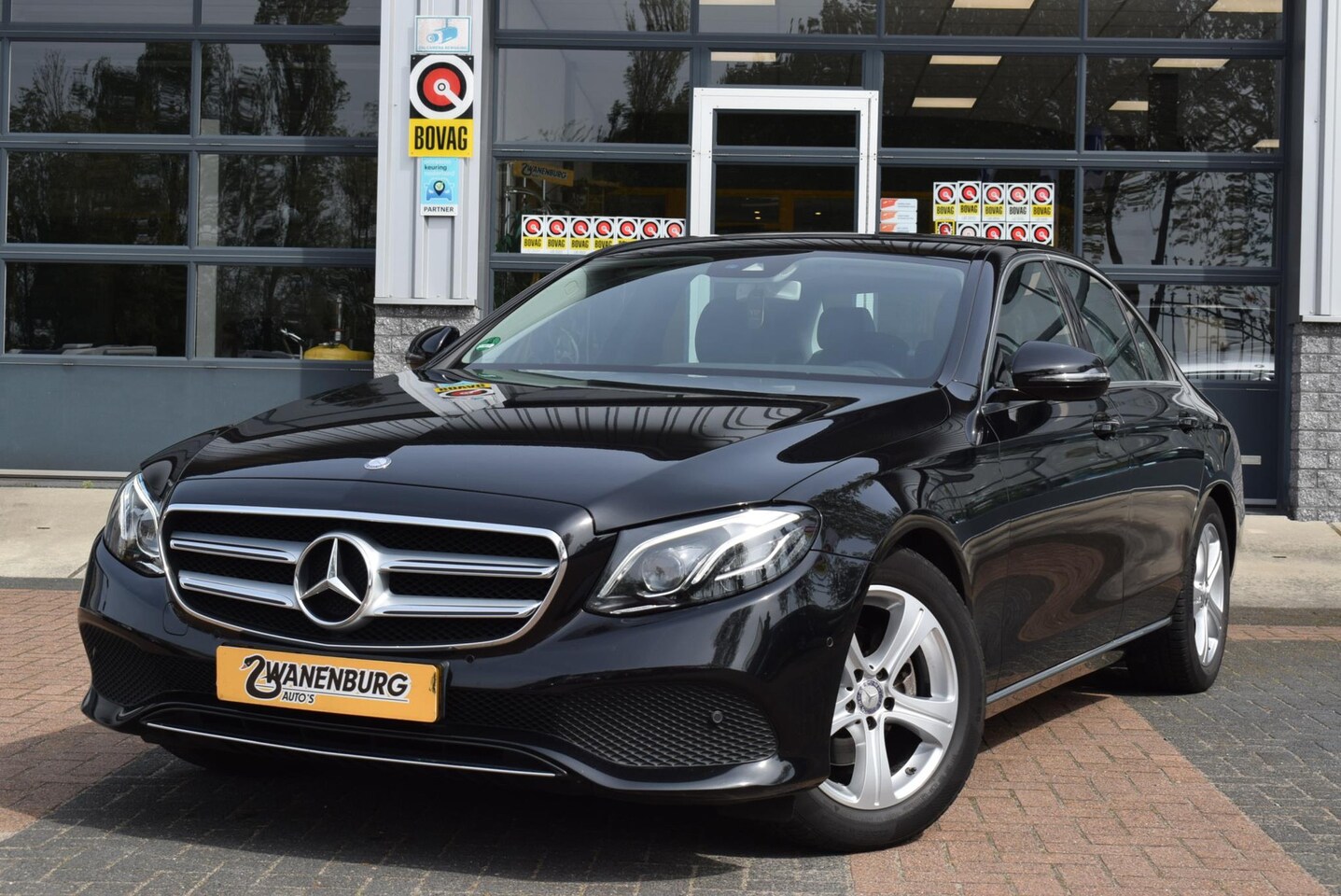 Mercedes-Benz E-klasse - 200 Prestige Plus Airco, Navi, Cruise Control, Km117.000!! - AutoWereld.nl