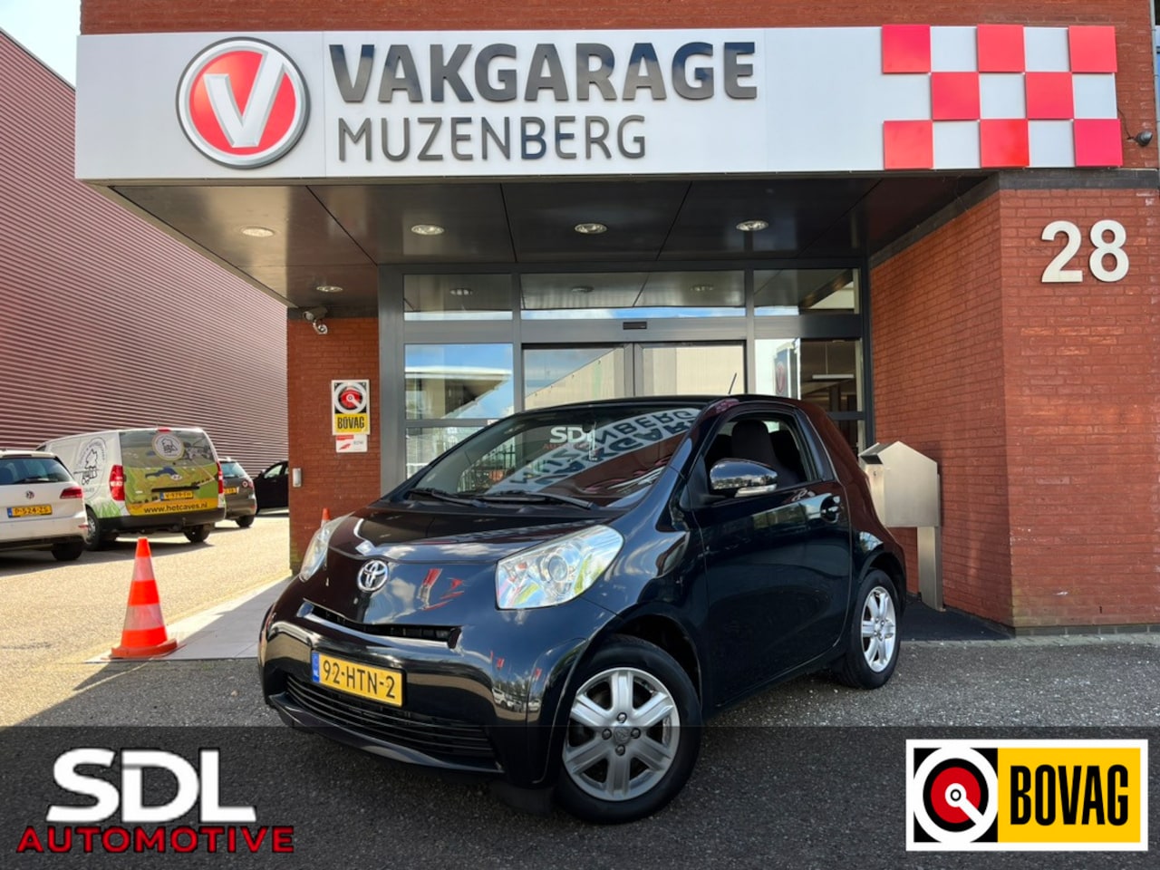 Toyota iQ - 1.0 VVTi Comfort // AIRCO // PERFECT ONDERHOUDEN // ELEK. RAMEN // - AutoWereld.nl