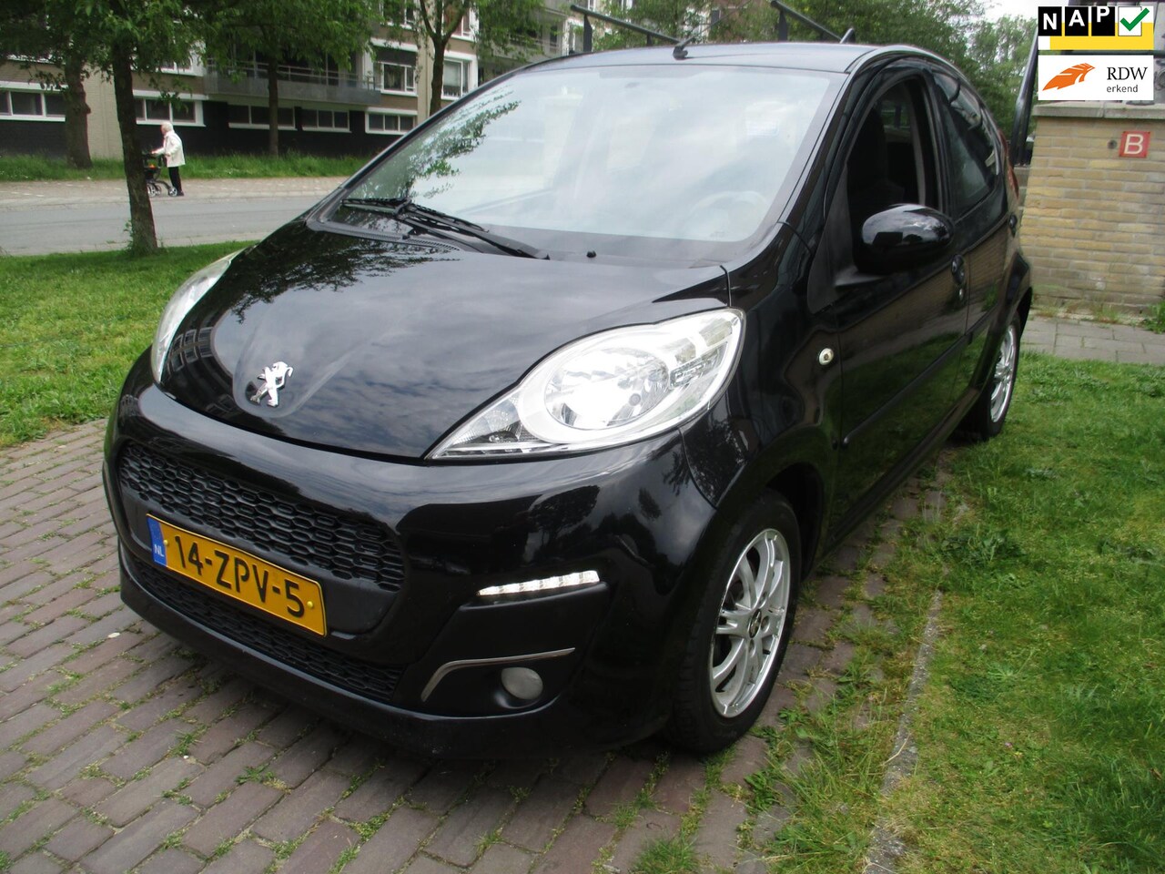 Peugeot 107 - 1.0 Active 1.0 Active - AutoWereld.nl