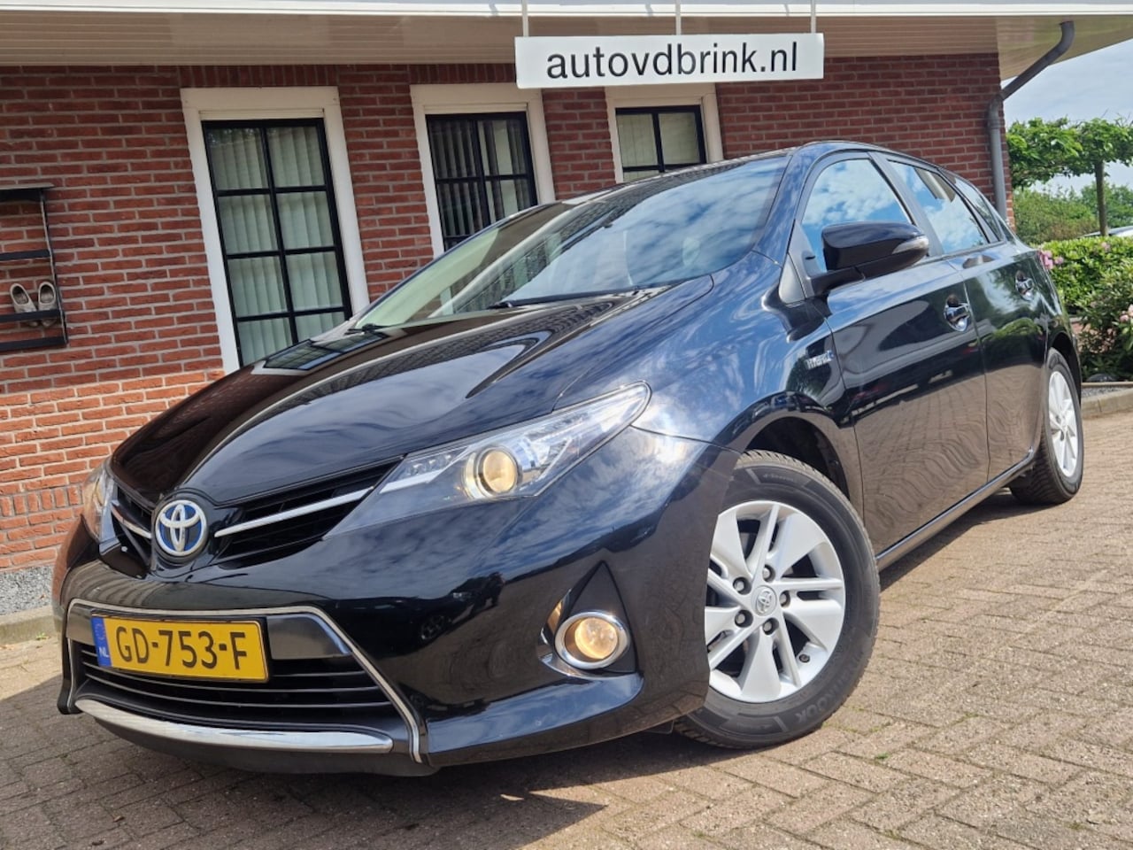 Toyota Auris - 1.8 Hybrid Asp. TREKHAAK, CAMERA, CRUISE CONTROL - AutoWereld.nl